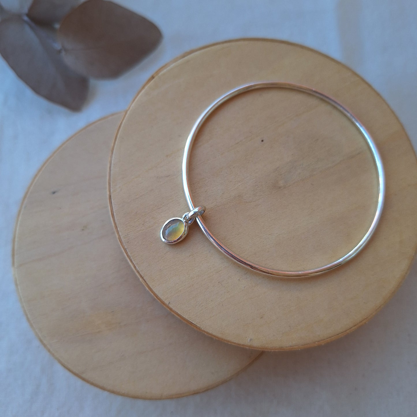 Pulsera con piedra Ópalo