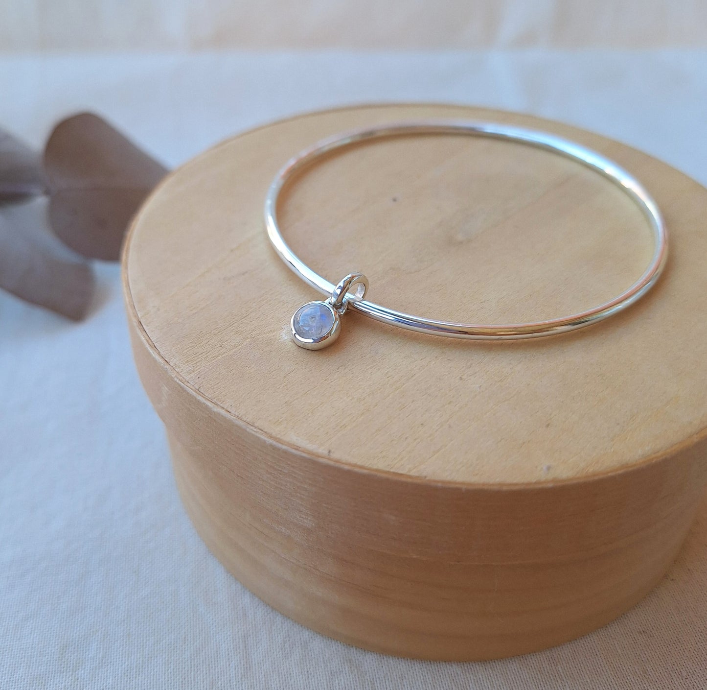 Pulsera con Piedra de la Luna