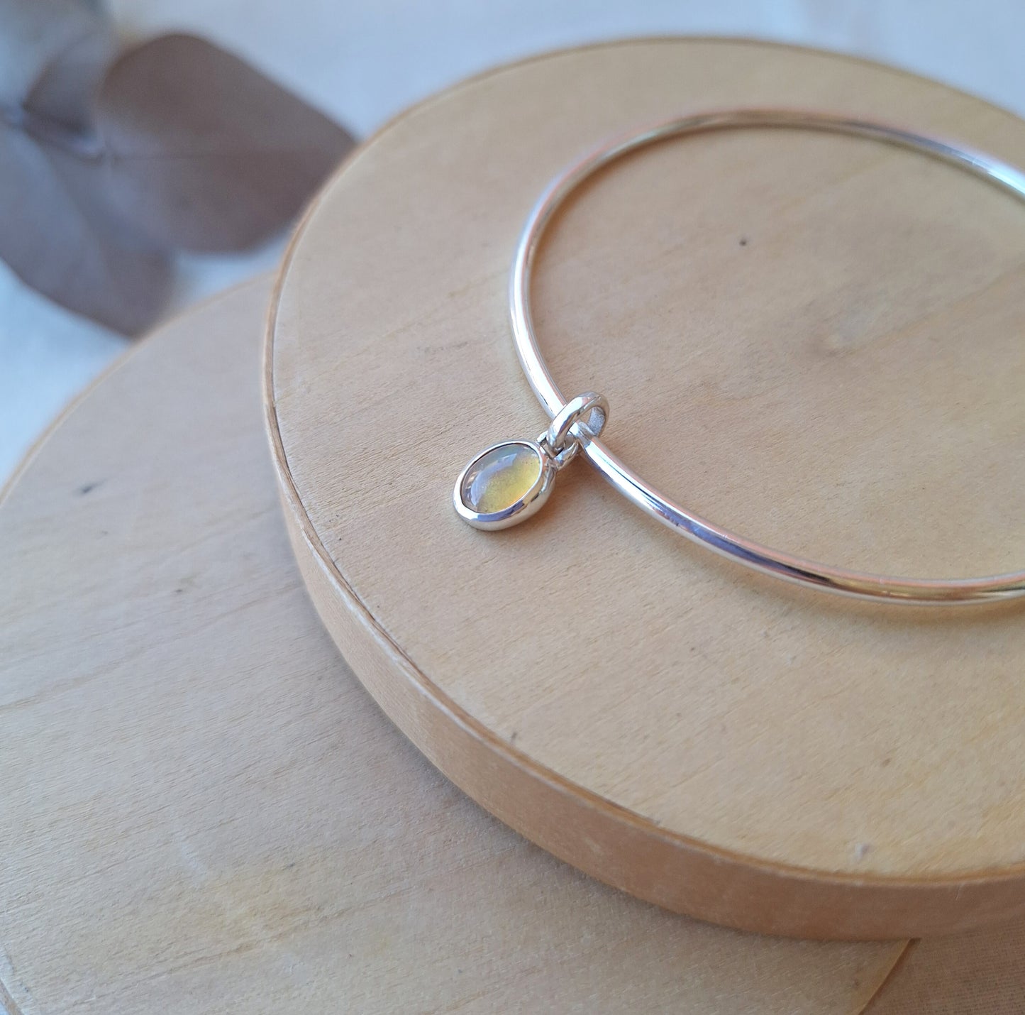 Pulsera con piedra Ópalo